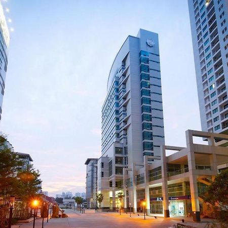 Swutel Hotel Bangkok Esterno foto