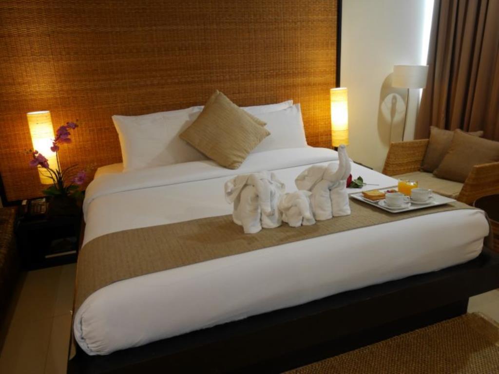 Swutel Hotel Bangkok Esterno foto