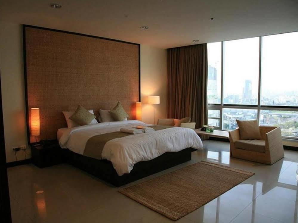 Swutel Hotel Bangkok Esterno foto